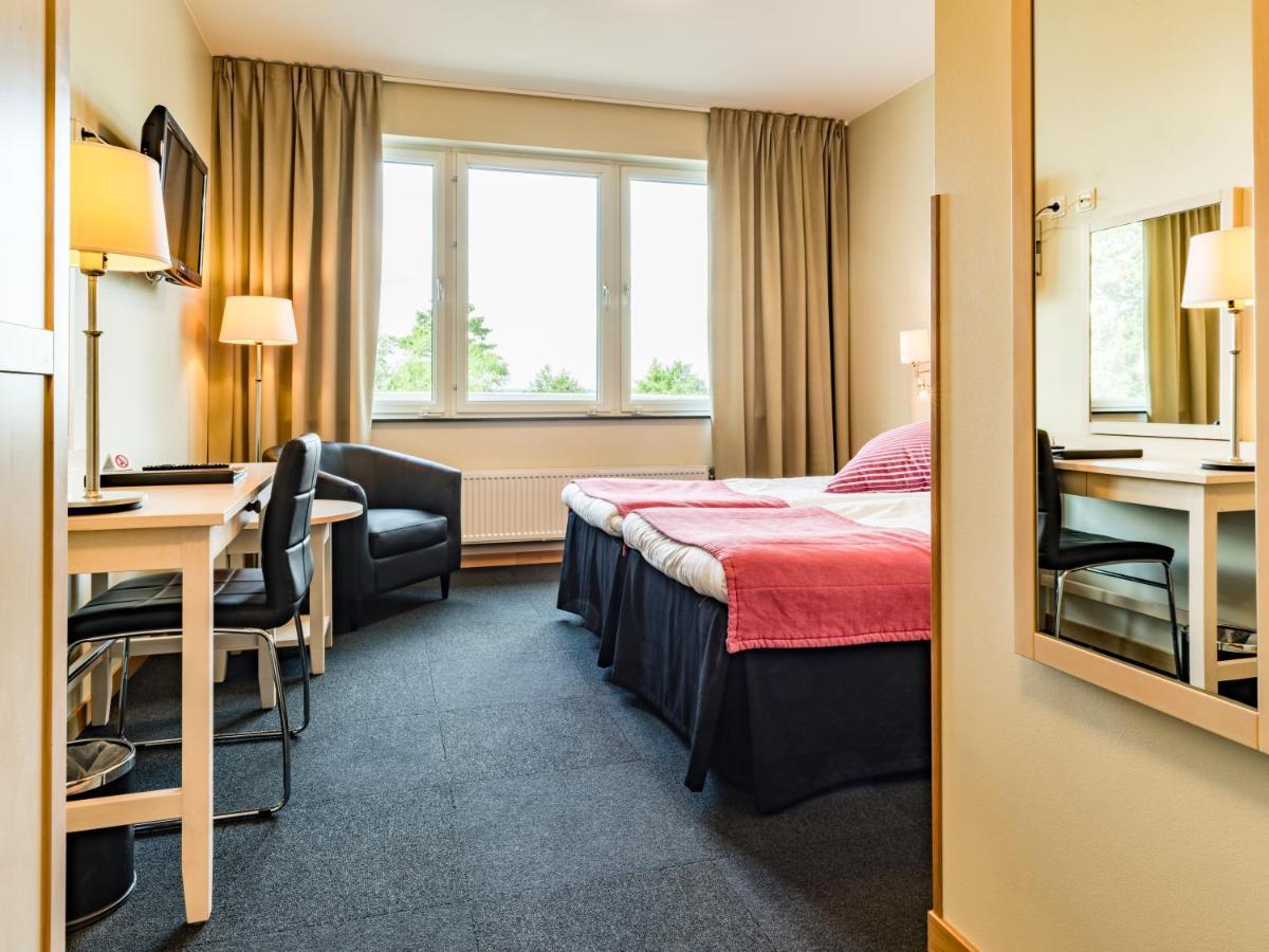 Ringsjoestrand Hotel Horby Экстерьер фото