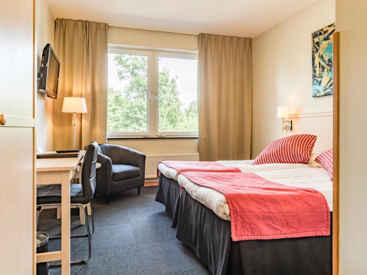 Ringsjoestrand Hotel Horby Экстерьер фото