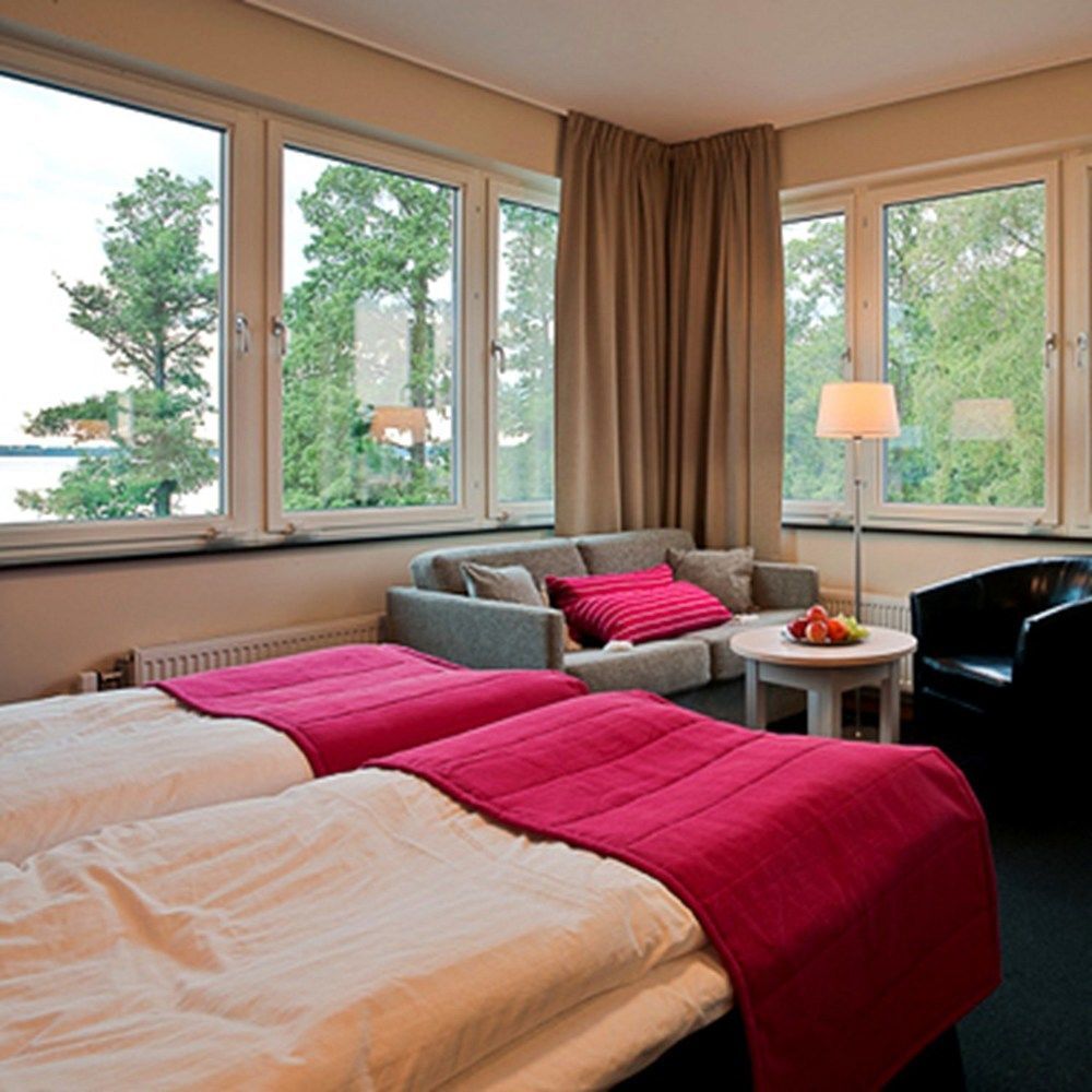 Ringsjoestrand Hotel Horby Экстерьер фото